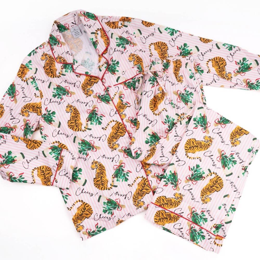 NEW 8 OAK LANE women's flannel pajama set in tiger stripe